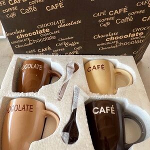 Set of Chocolate and Café Mugs with Spoons